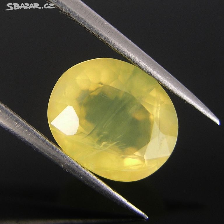 Opál ohnivý, ovál- 2,92 ct.