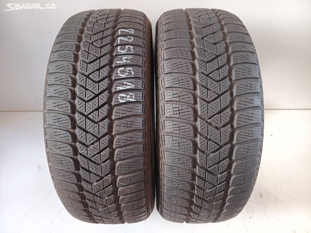 2ks zimní pneu 225/45/18 Pirelli