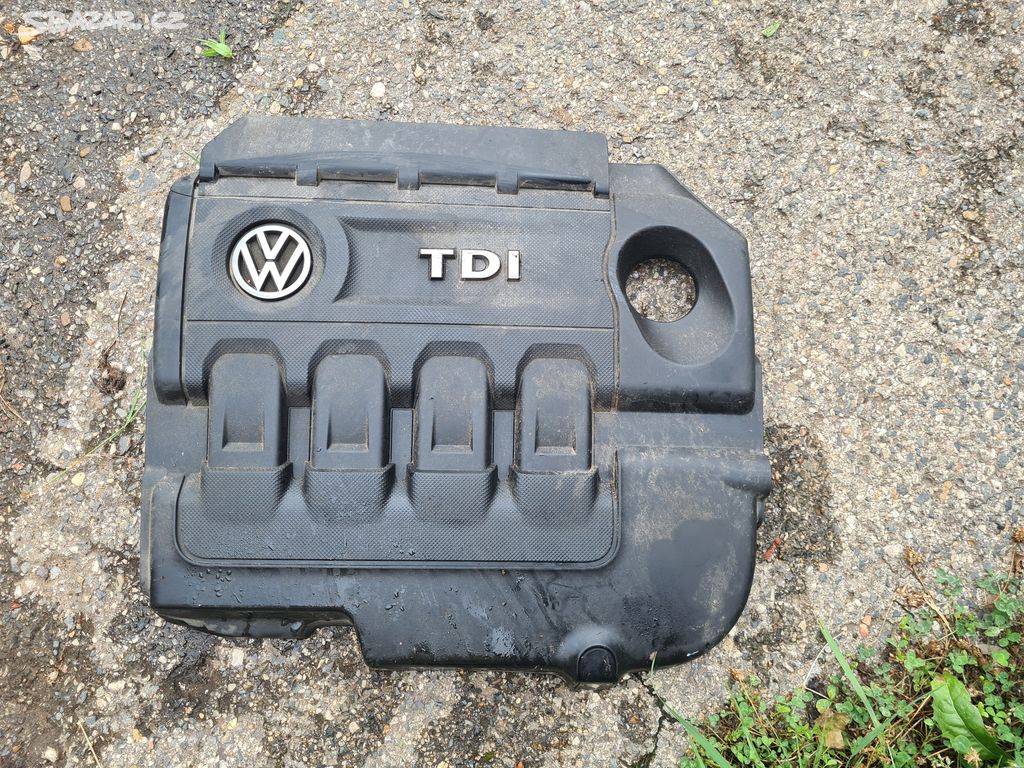 04L 103 925 Q kryt motoru Volkswagen Passat 2,0TDI