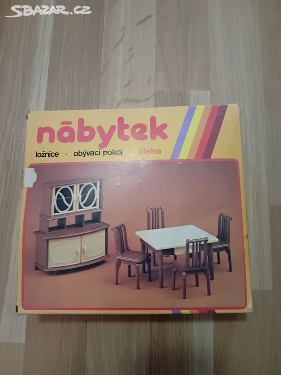 Retro nabytek pro panenky