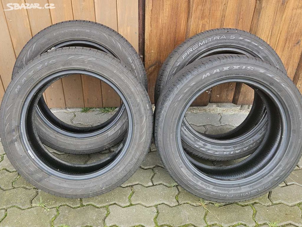 Letni pneu 215/55R17