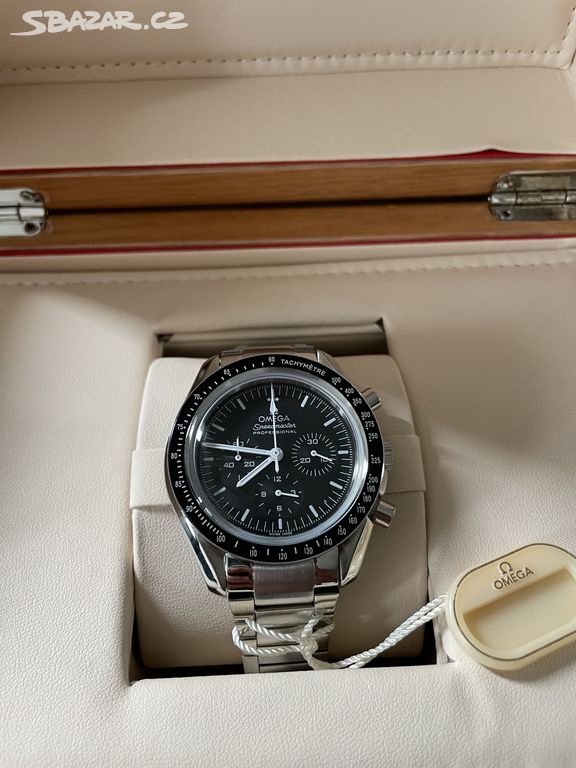 Omega Speedmaster Moony