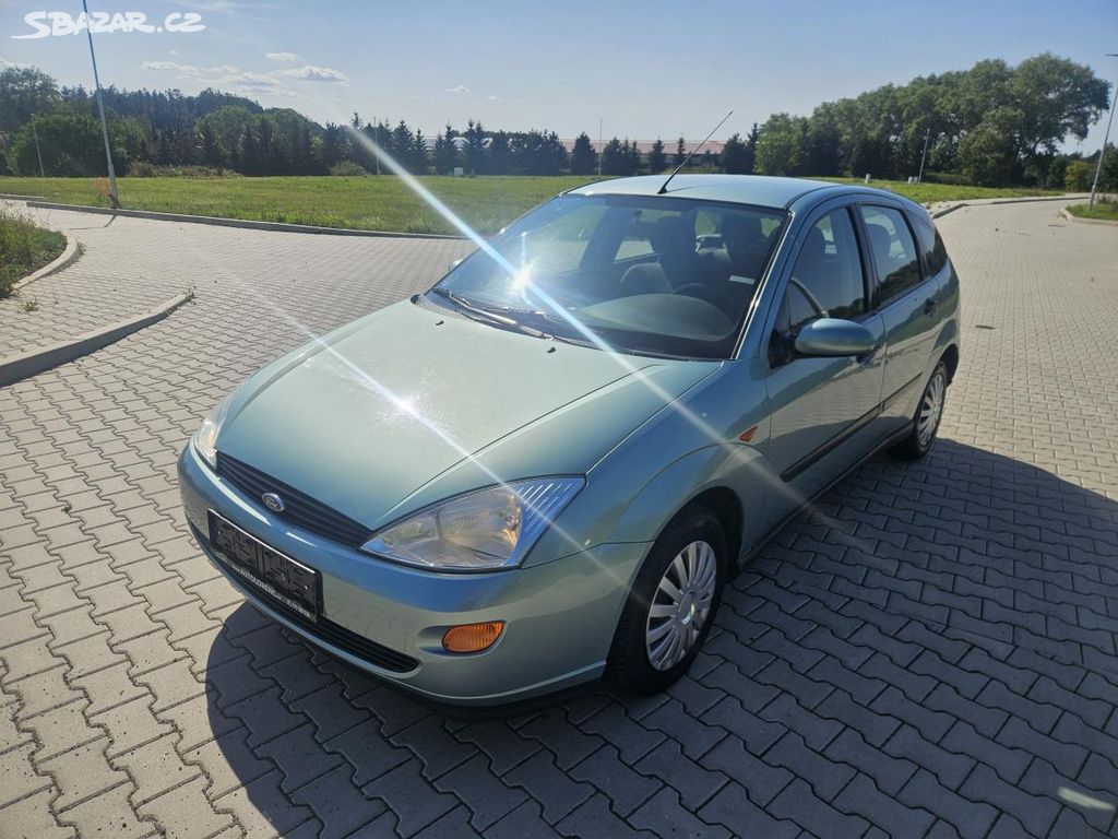 Ford Focus, 1.6i 74Kw Klima