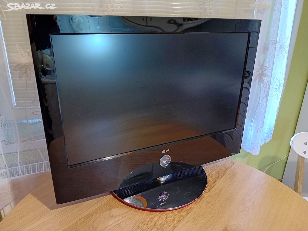 televize LG, úhlopříčka 80 cm