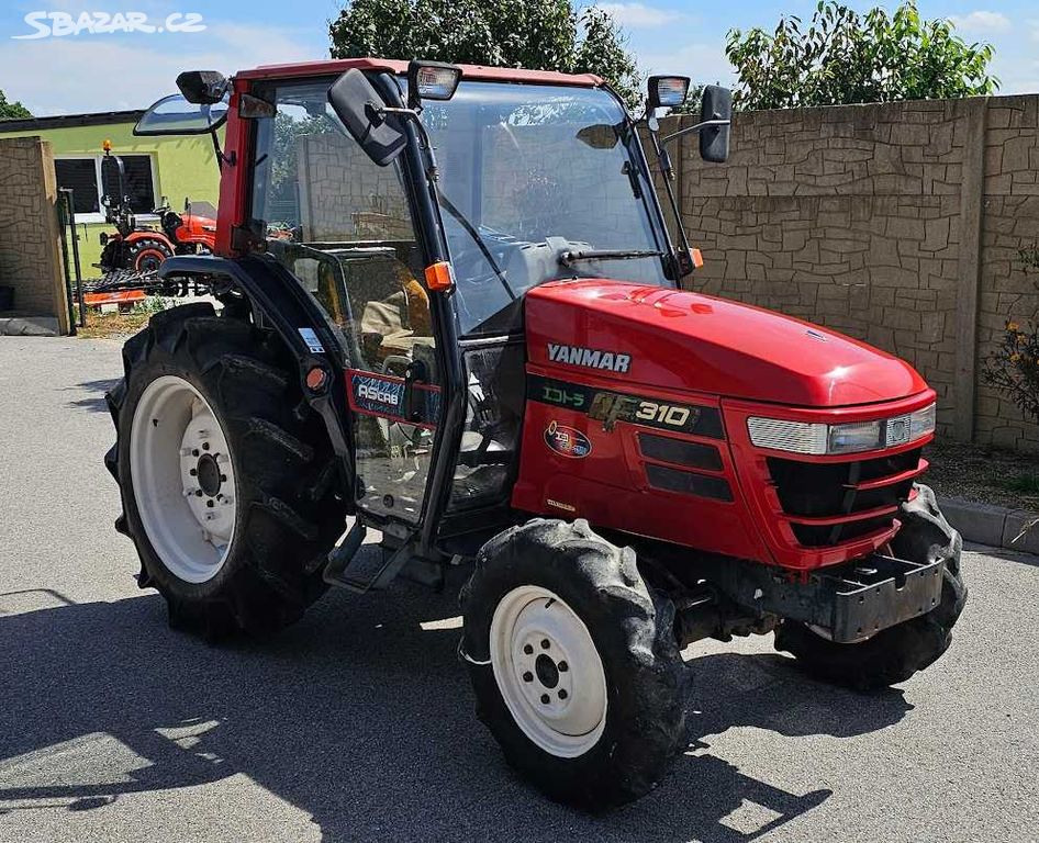 Malotraktor Yanmar AF 310 s kabinou