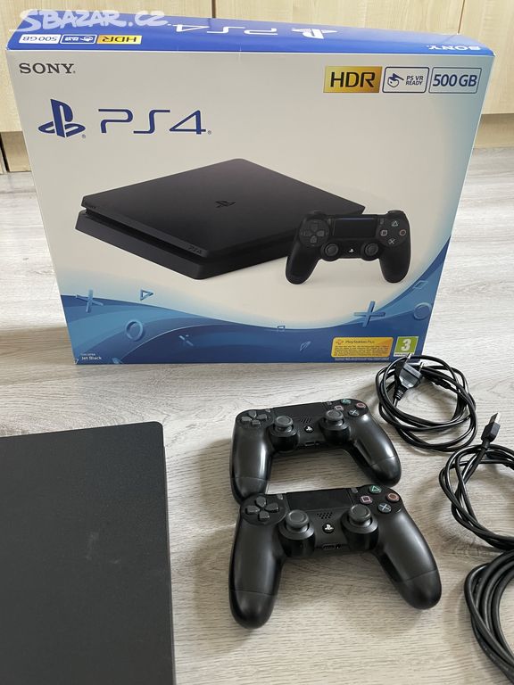 PS4 slim 500gb,2ovladace,4 hry