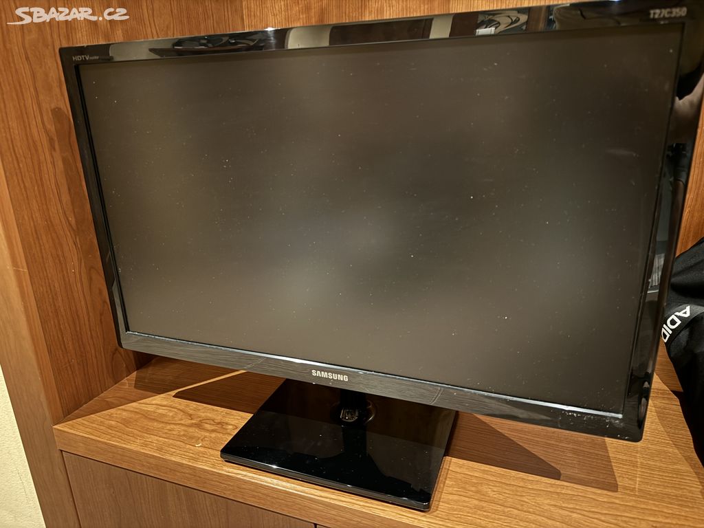 Samsung 27palcový FullHD monitor