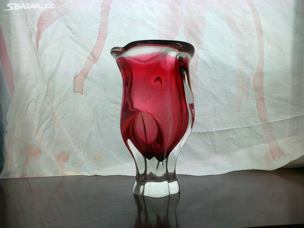 váza hutní rubínová , 3 druhy