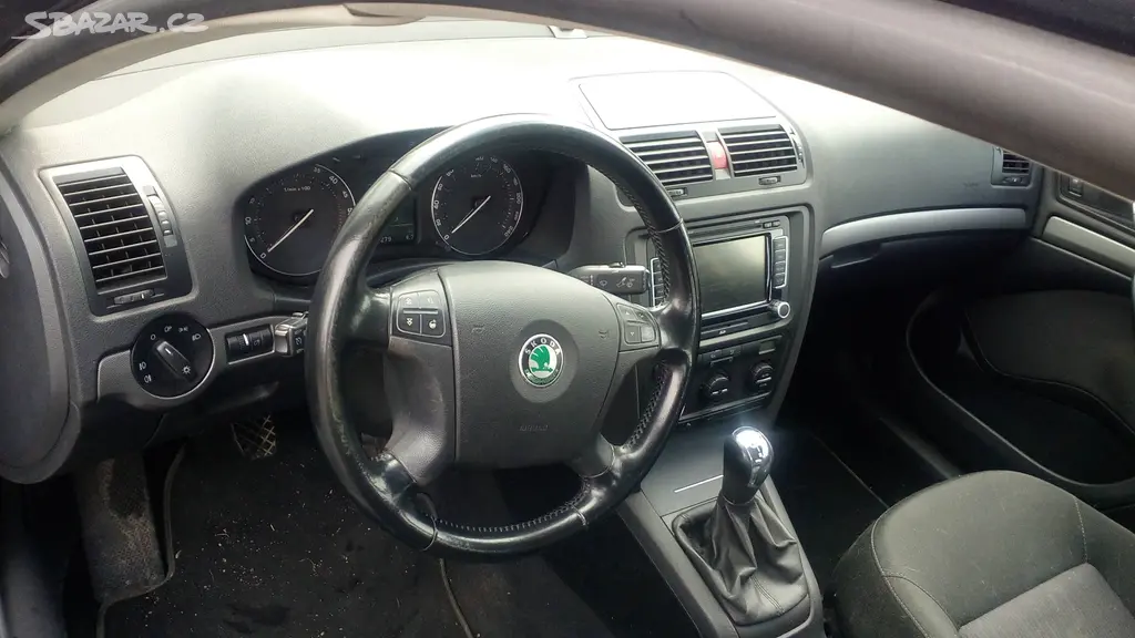 Škoda Octavia II 1.9 TDI 77kW Elegance rv 2010-TOP - fotka 3