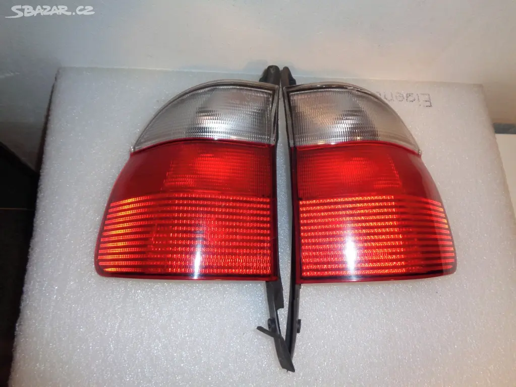 Náhled: BMW 5 E39 touring venkovní lampy bílé