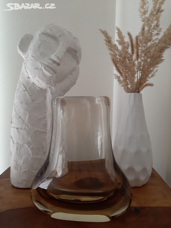 Luxusní váza z hutního skla -Miloslav Klinger, ŽBS