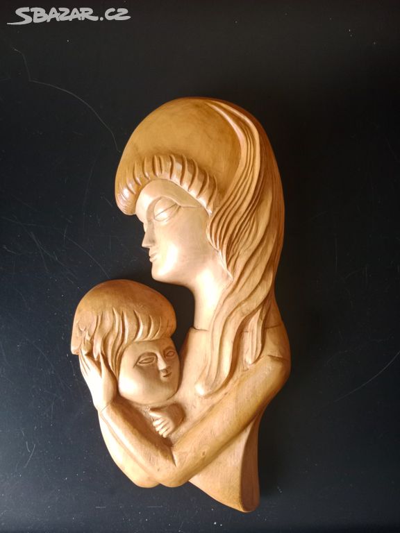 Panna Marie dřevěná skulptura