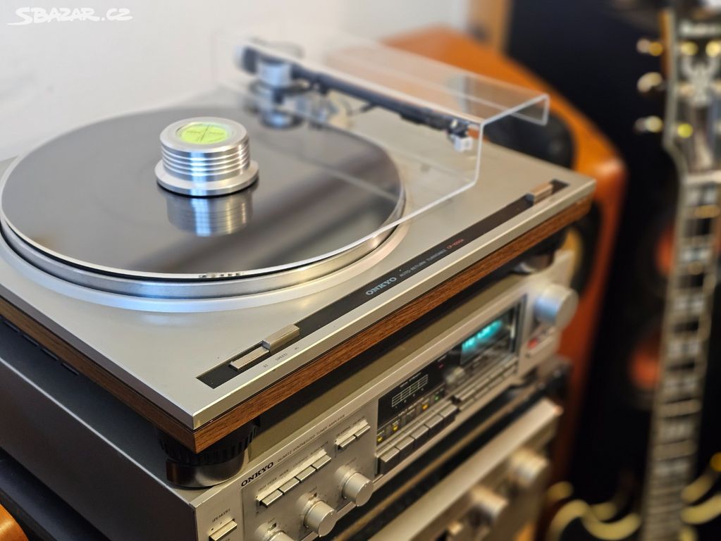 REZERVACE Onkyo gramofon možno zesilovač repro?