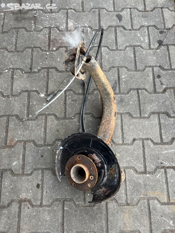 Bmw e36 zadní pravé kotoučové rameno