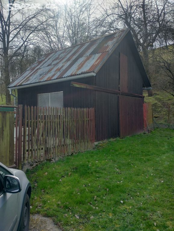 Dřevěná garáž na rozebrání se
