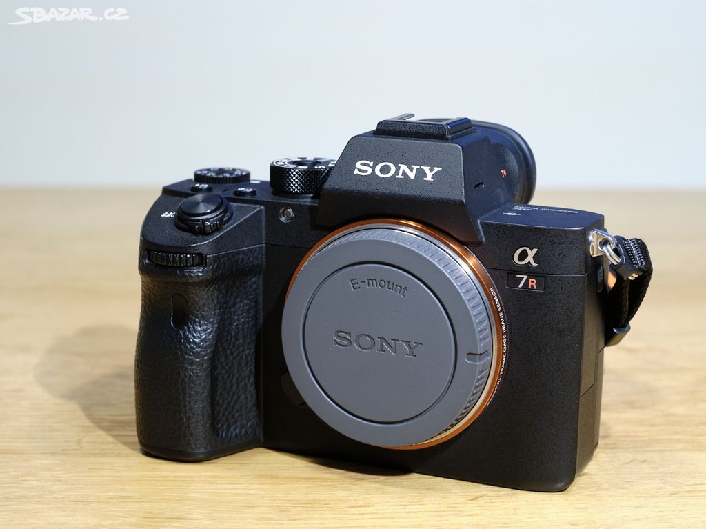 fotoaparát Sony A7R III - tělo (záruka do 05/2026)