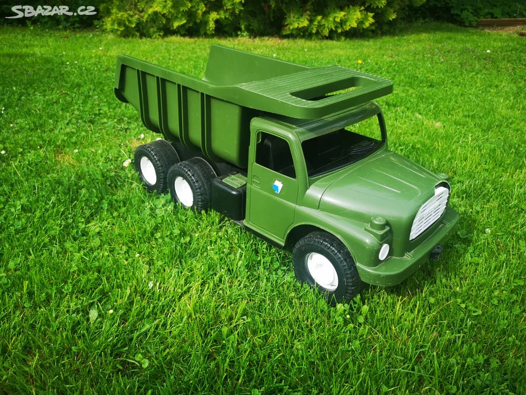 Nákladní auto - Dino Tatra 148 khaki vojenská