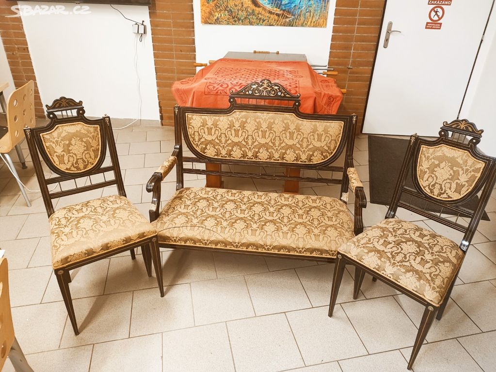 Starožitný nábytek - set sofa + 4ks židle