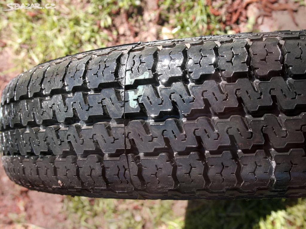 Nepoužitá pneu Pirelli 135 R13 69s