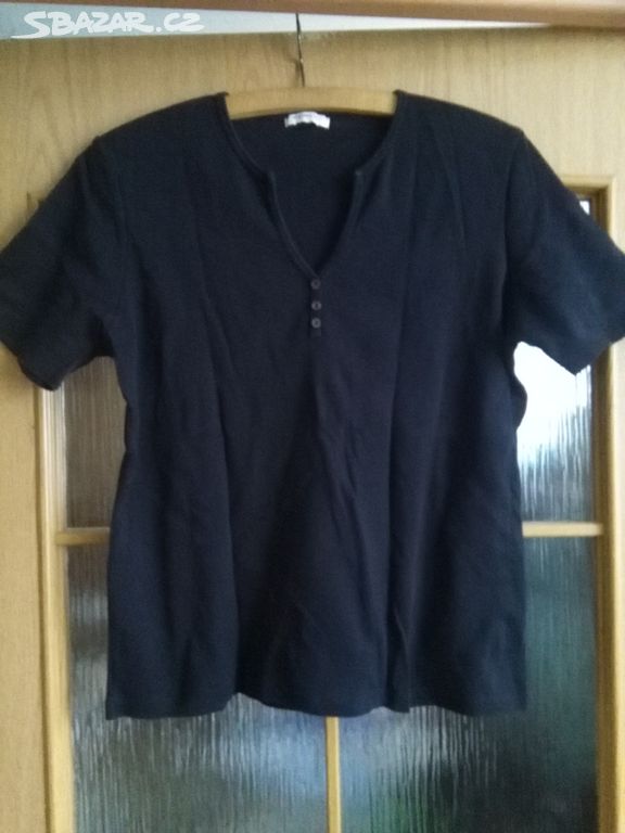 Dámské bavlněné pružné černé tričko vel.44