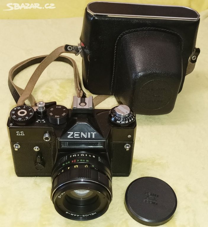 Fotoaparát Zenit 11 s obj. Helios-44M-4 -jako NOVÝ