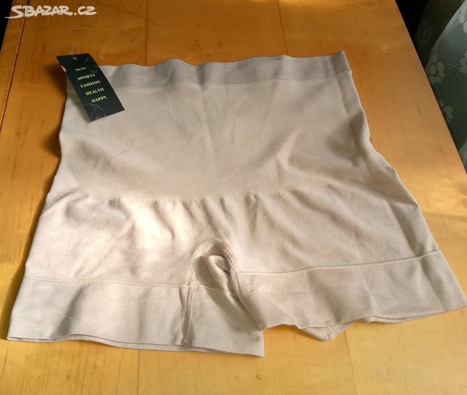 Bezešvé mírně tvarující kalhotky vel. XL