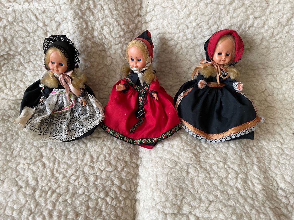 Mrkací panenky staré, 22-23 cm