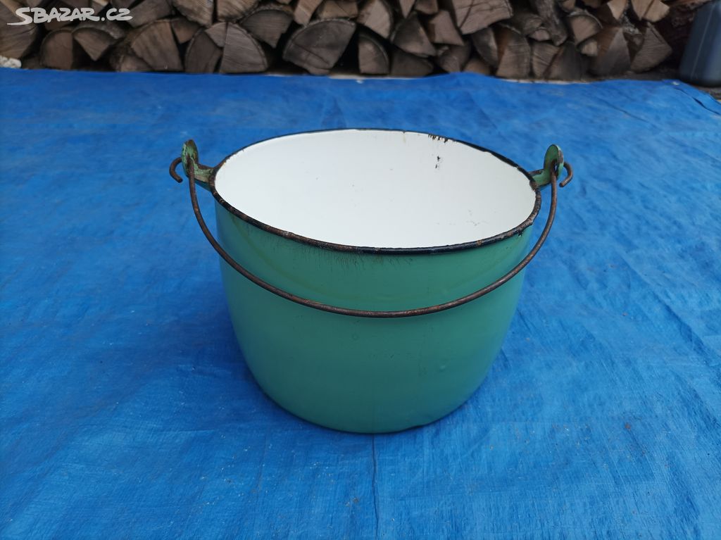 Smaltovaná zelená nádoba - kyblík, průměr 22 cm