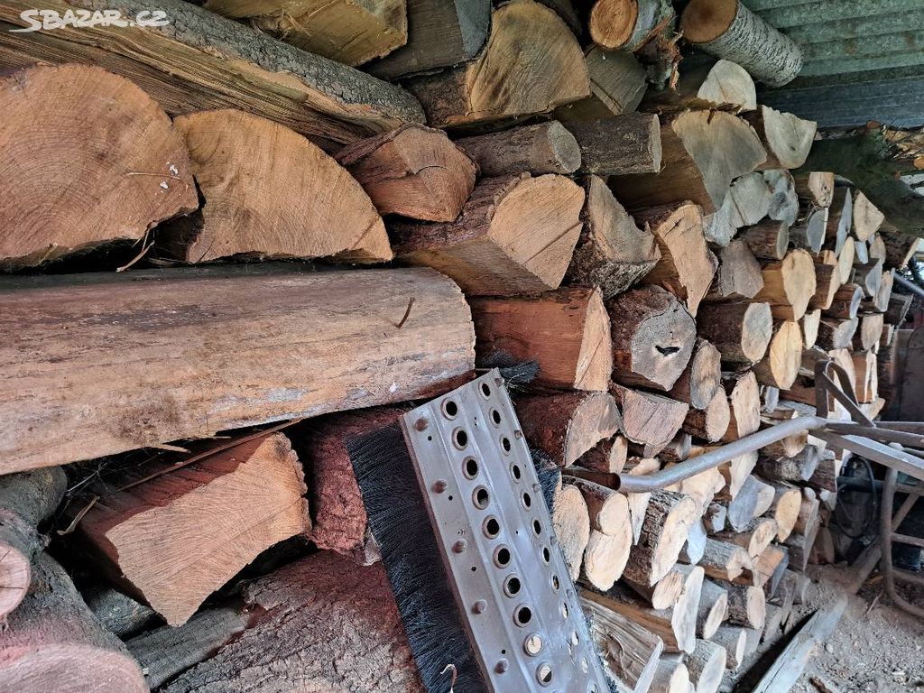 Dřevo na topení Jasan metrové