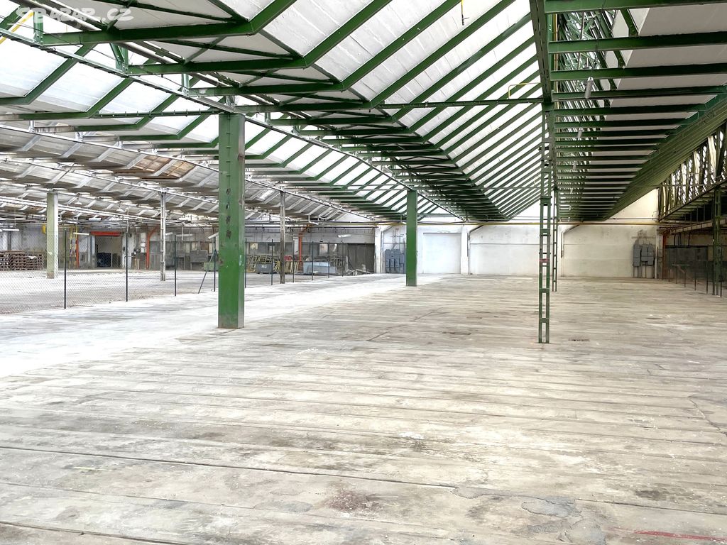 Pronájem skladu 1.100 m2, Postoloprtská, Louny