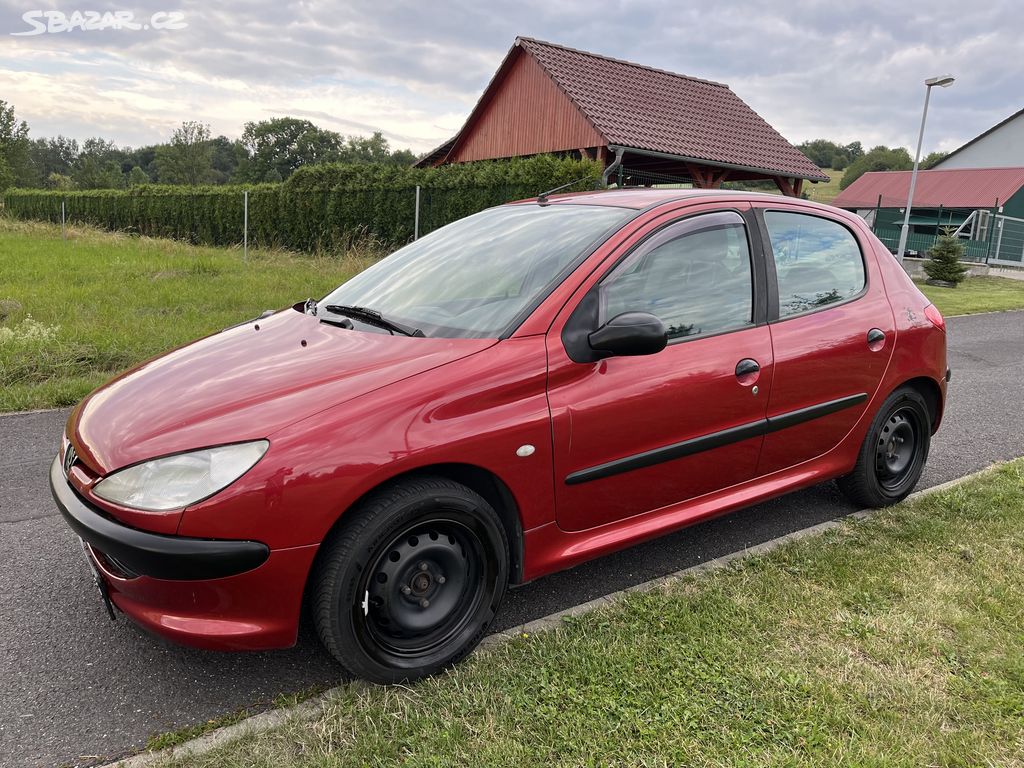 Peugeot 206, 1.4, 5 dvéř, najeto 77 tis, nová stk