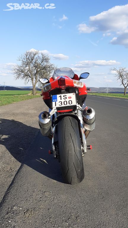 Aprilia RSV 1000 R