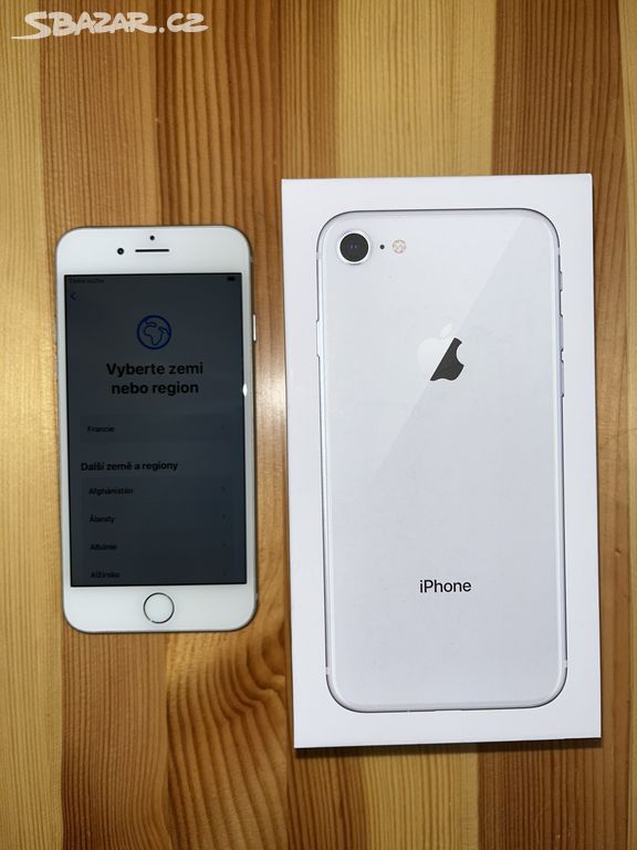 IPHONE 8, STŘÍBRNÝ, 64 GB