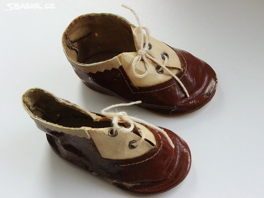 Starožitné boty pro panenku