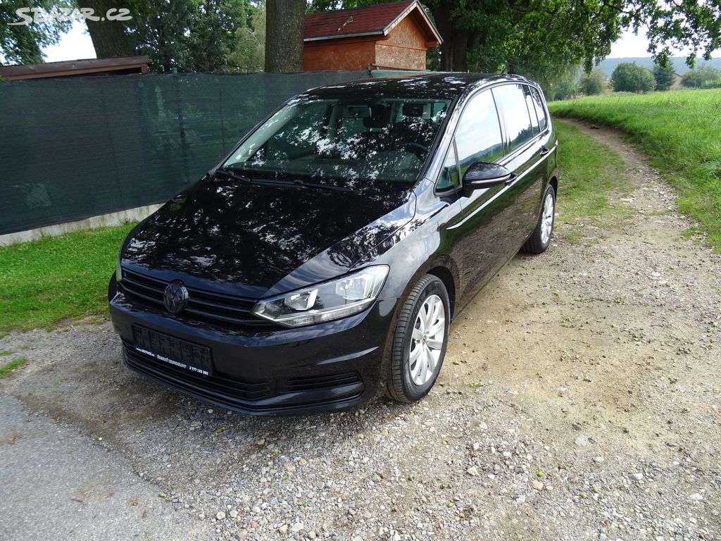 Volkswagen Touran 1,6TDI par.senzory,servis jen VW