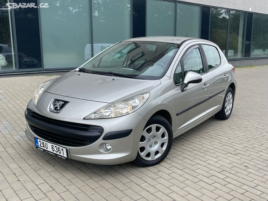 Peugeot 207, 1.4i 65kw Automat L+Z kola