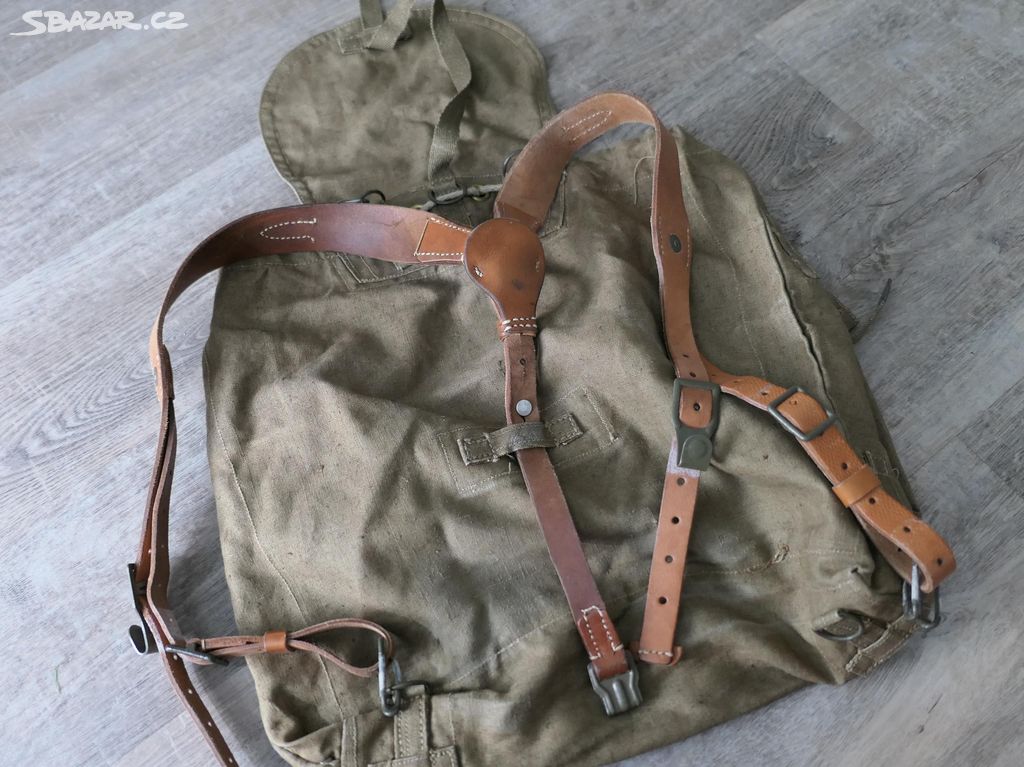 vojenský batoh ČSLA s koženým postrojem + čutora