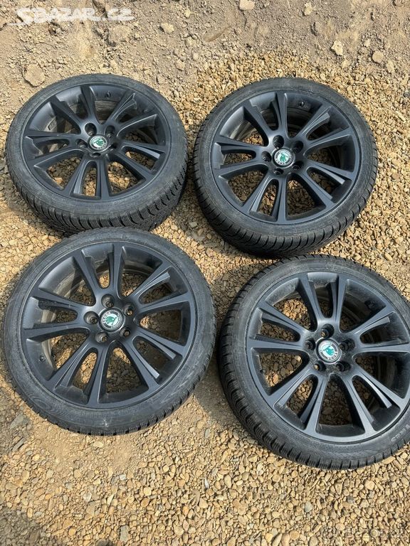 Prodam 4 kusy M+S 235/40/18 Nokian, alu kola 5X112