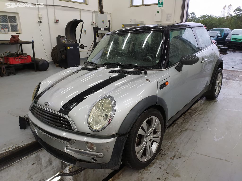 Mini Cooper R56 1.6i r.v 2002 W110B16A 66kw(3972)