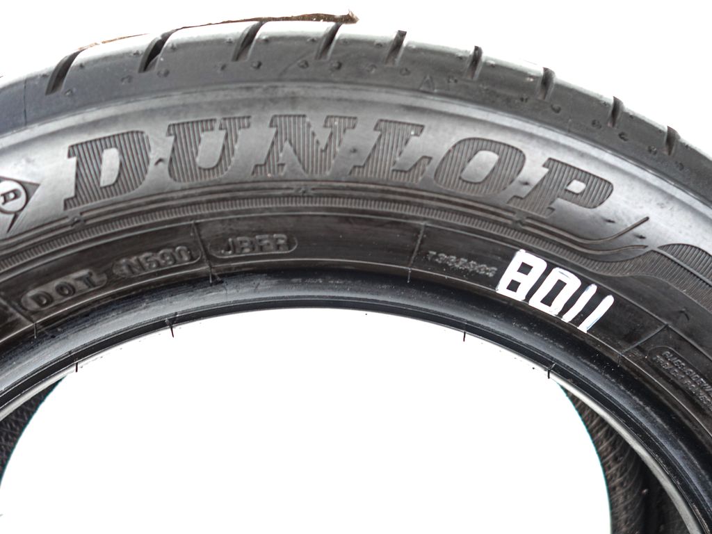 Letní pneu 185/60/15 Dunlop 2ks p8011