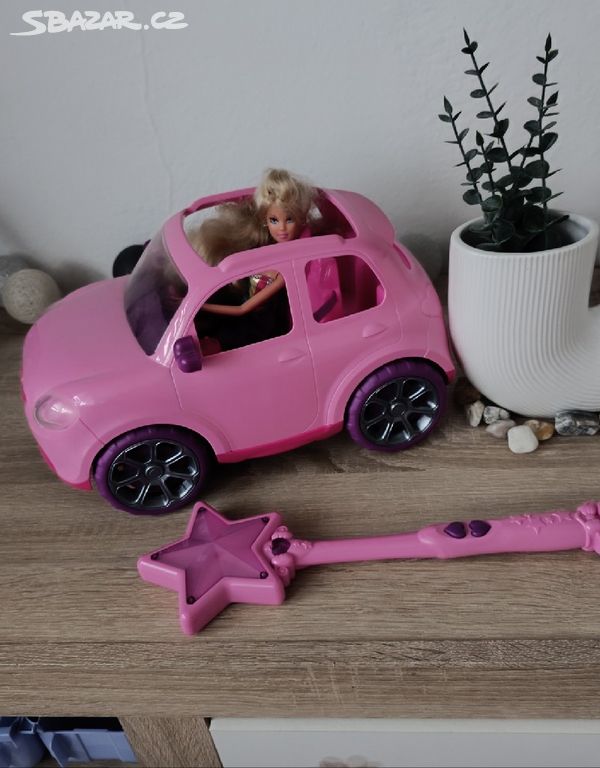 Auto pro barbie na dálkové ovládání