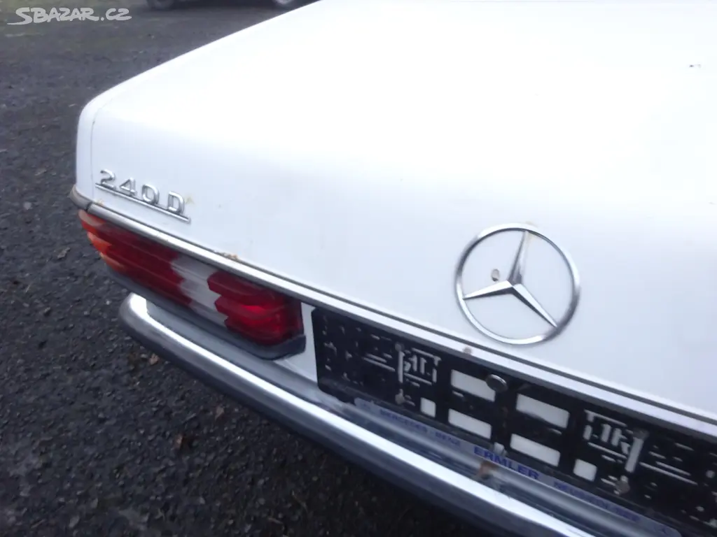 Mercedes Benz 240 D 123 - fotka 4