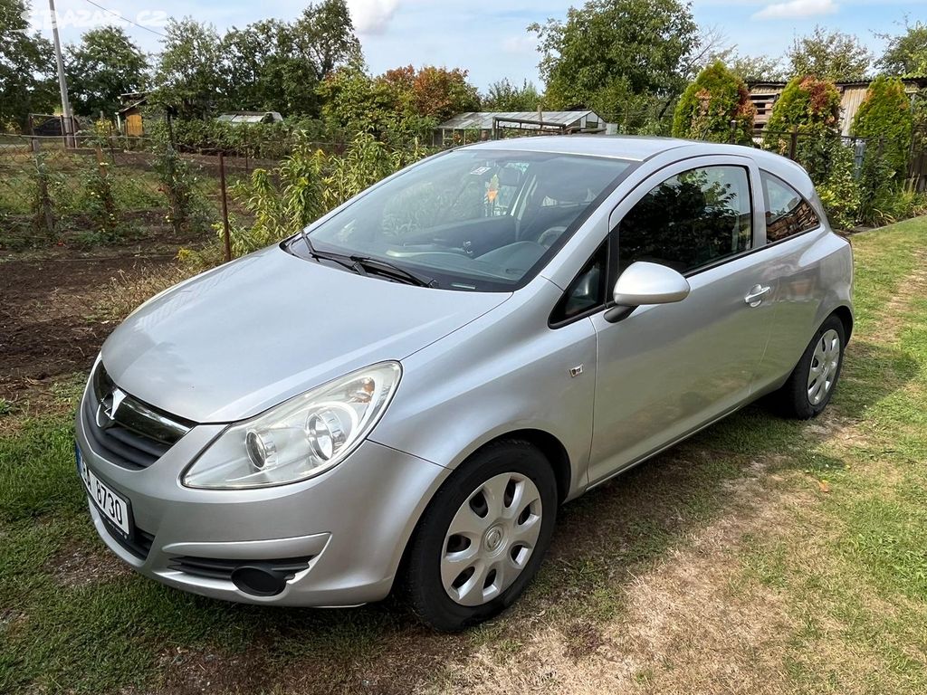 Opel Corsa D 1.2i 2008