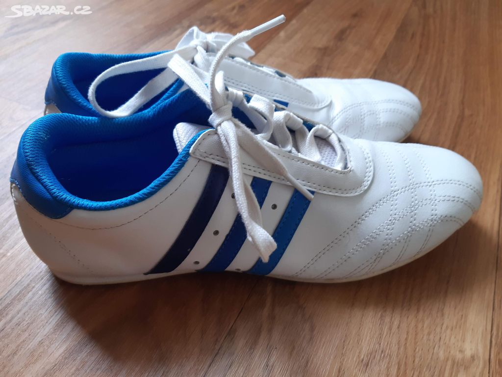 Kožené boty Adidas vel. 40 top stav