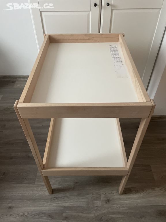 Přebalovací pult Ikea