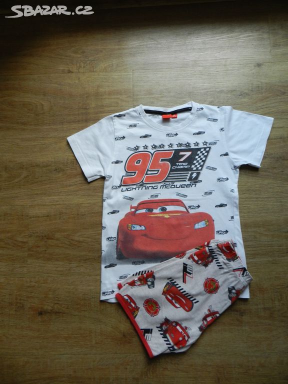 307 - pyžamo vel.122 - Disney cars