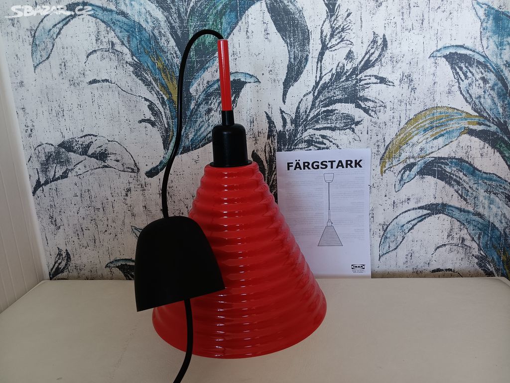 Nová lampa IKEA Färgstark