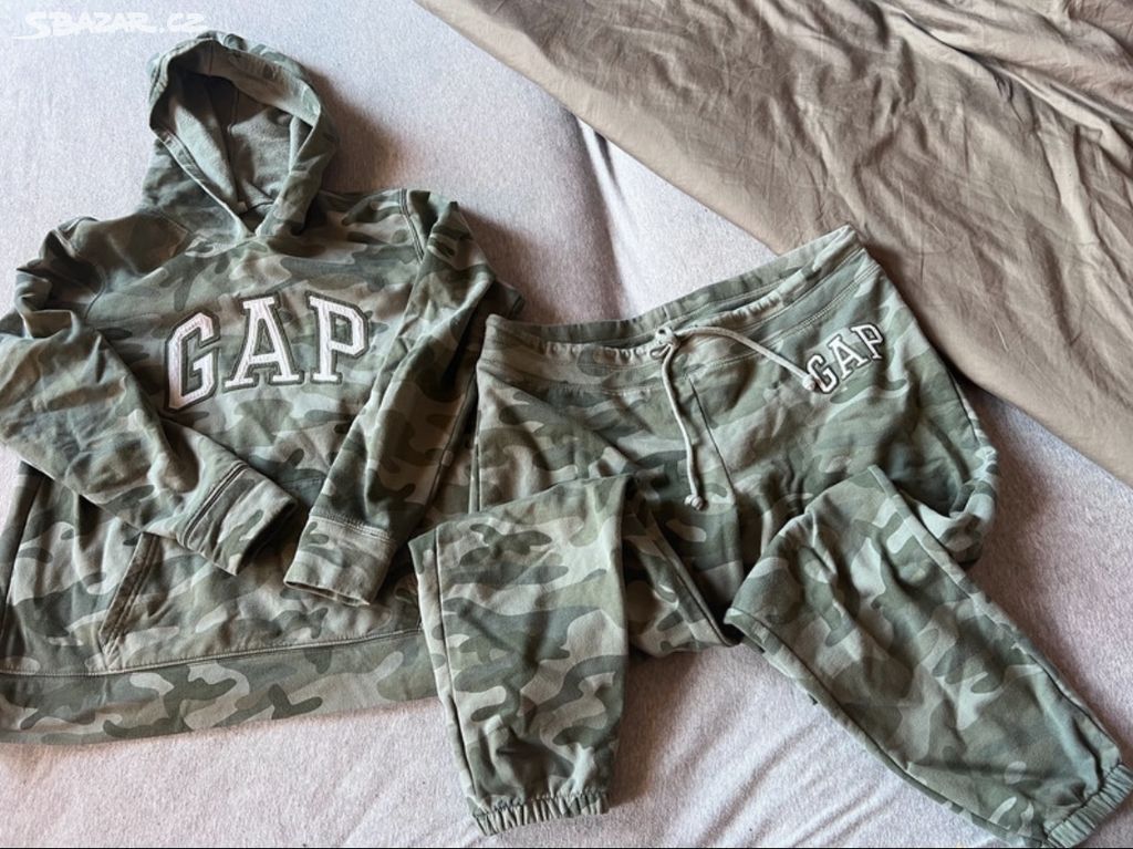 Gap teplakova souprava m khaki