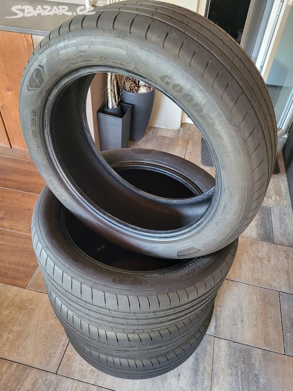 Goodyear Eagle F1 Asymmetric 5 215/50 R18 96W