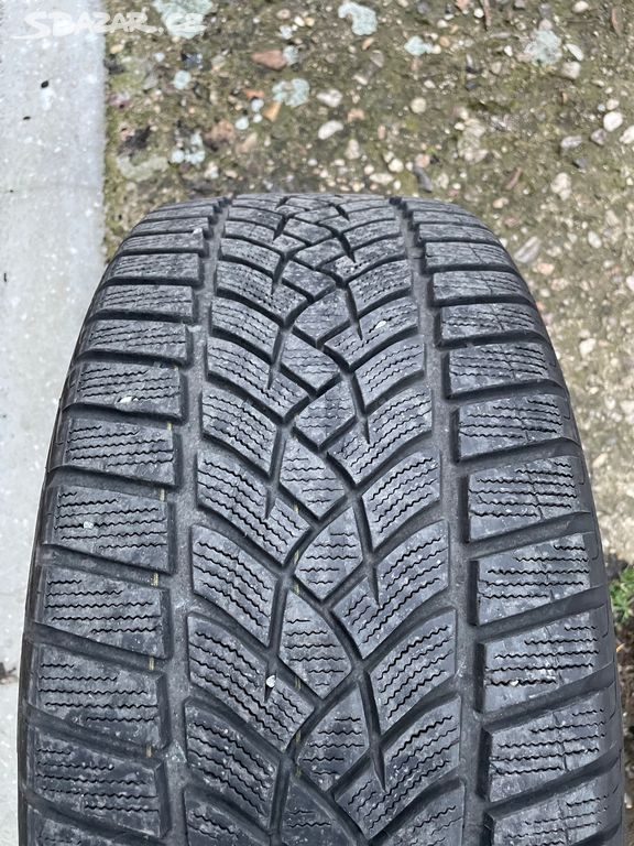 245 40 R19 98V Zimní sada GOODYEAR